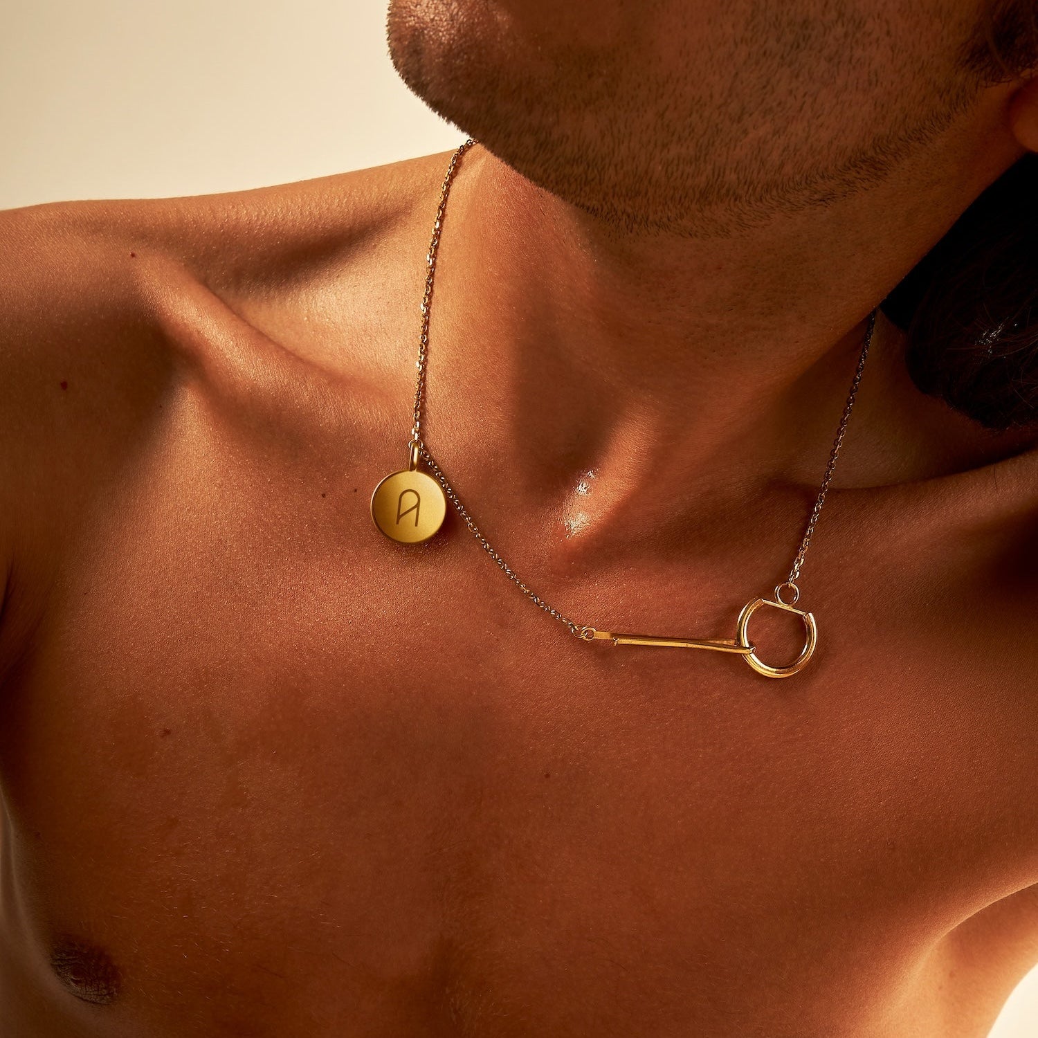 Le collier gousset médaille vermeil