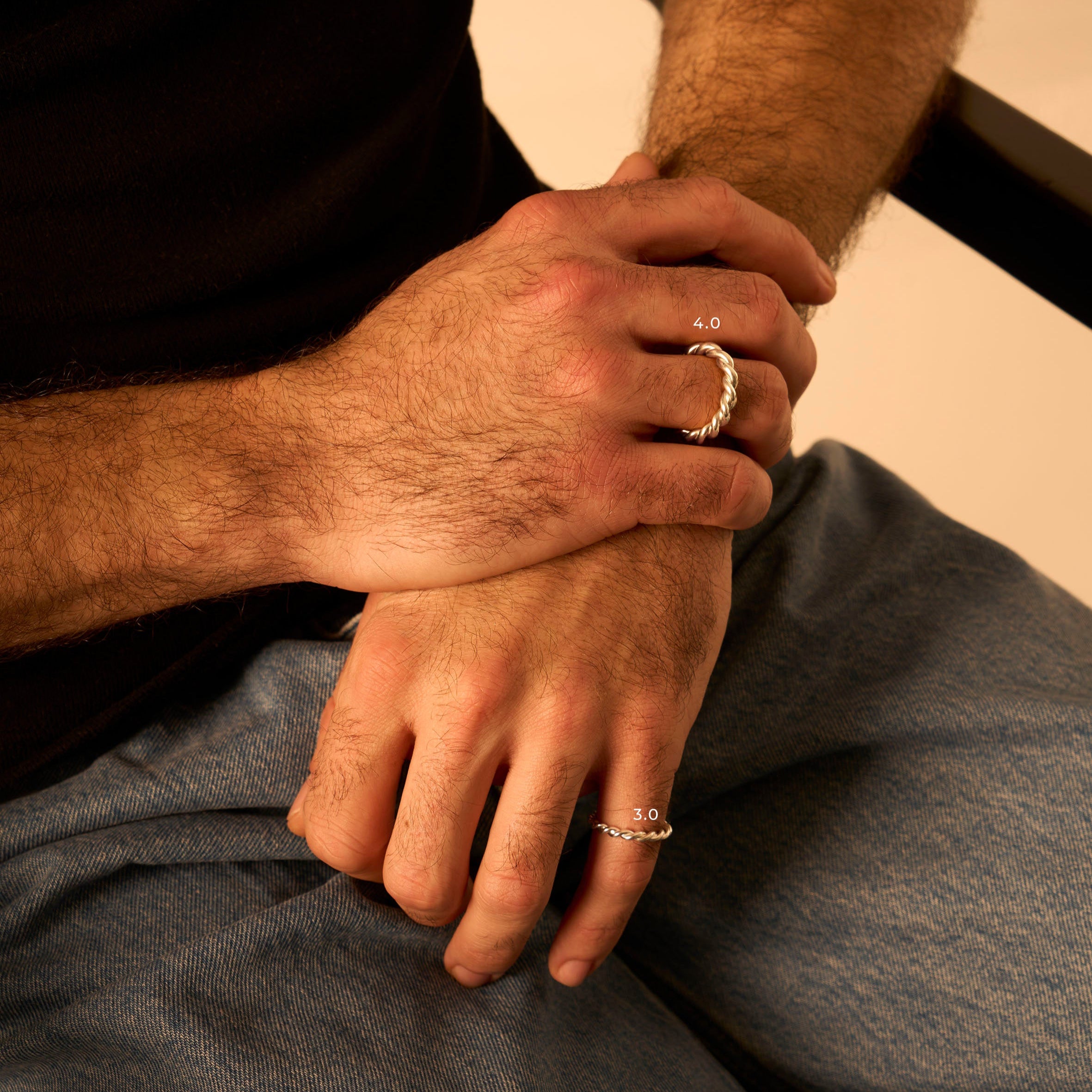 White gold twisted ring 4.0