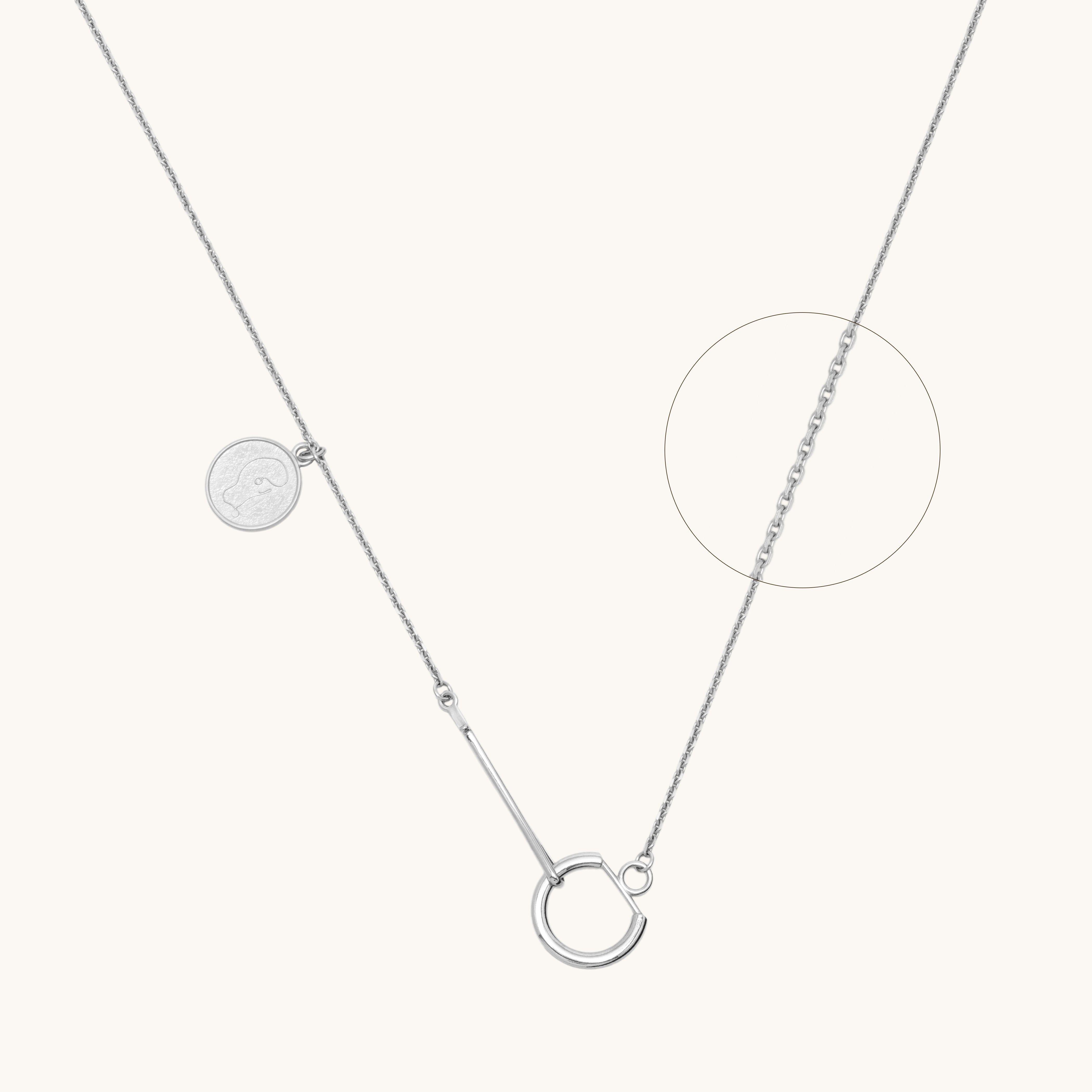 Le collier gousset médaille argent