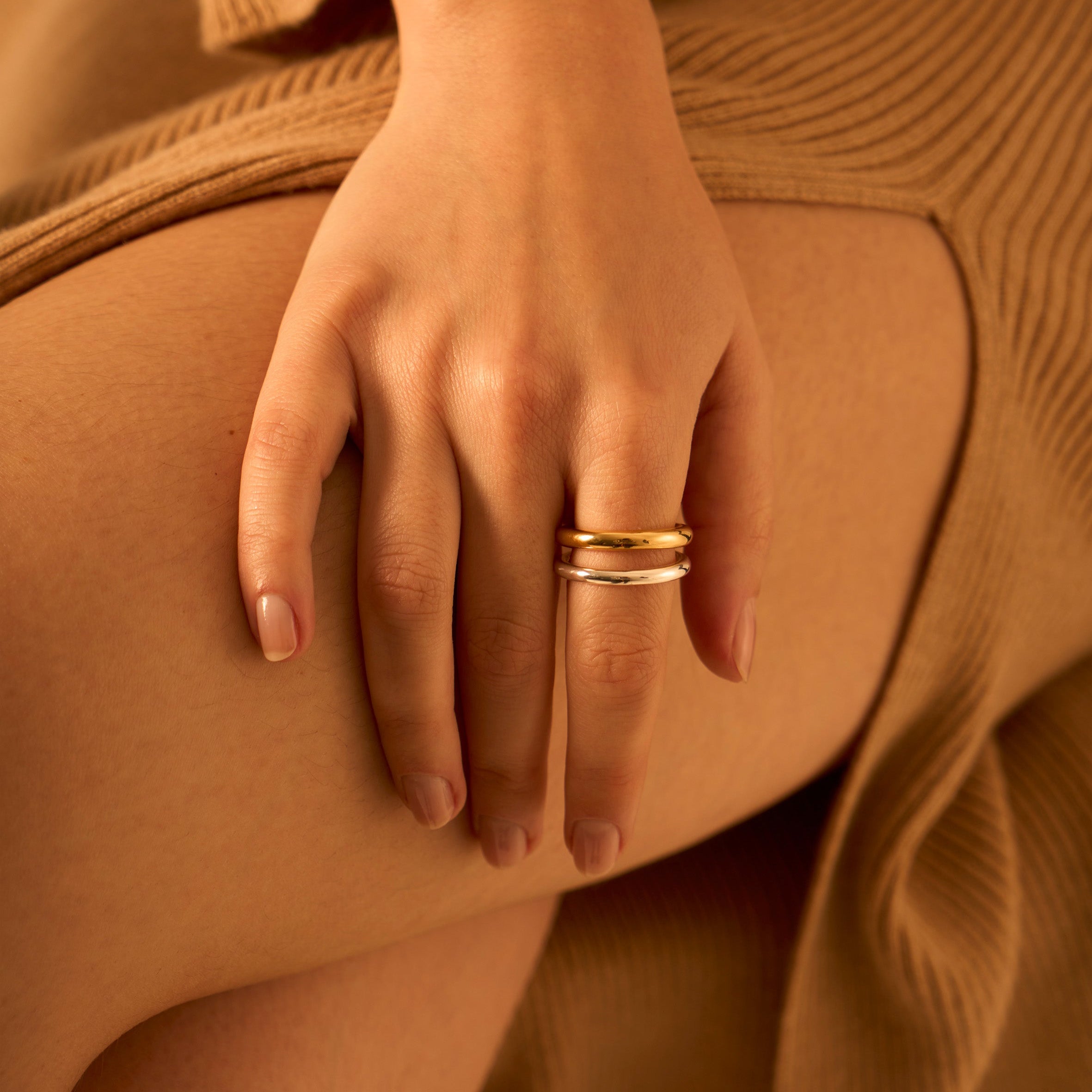 Duo of two-tone 3.0 & 4.0 rings