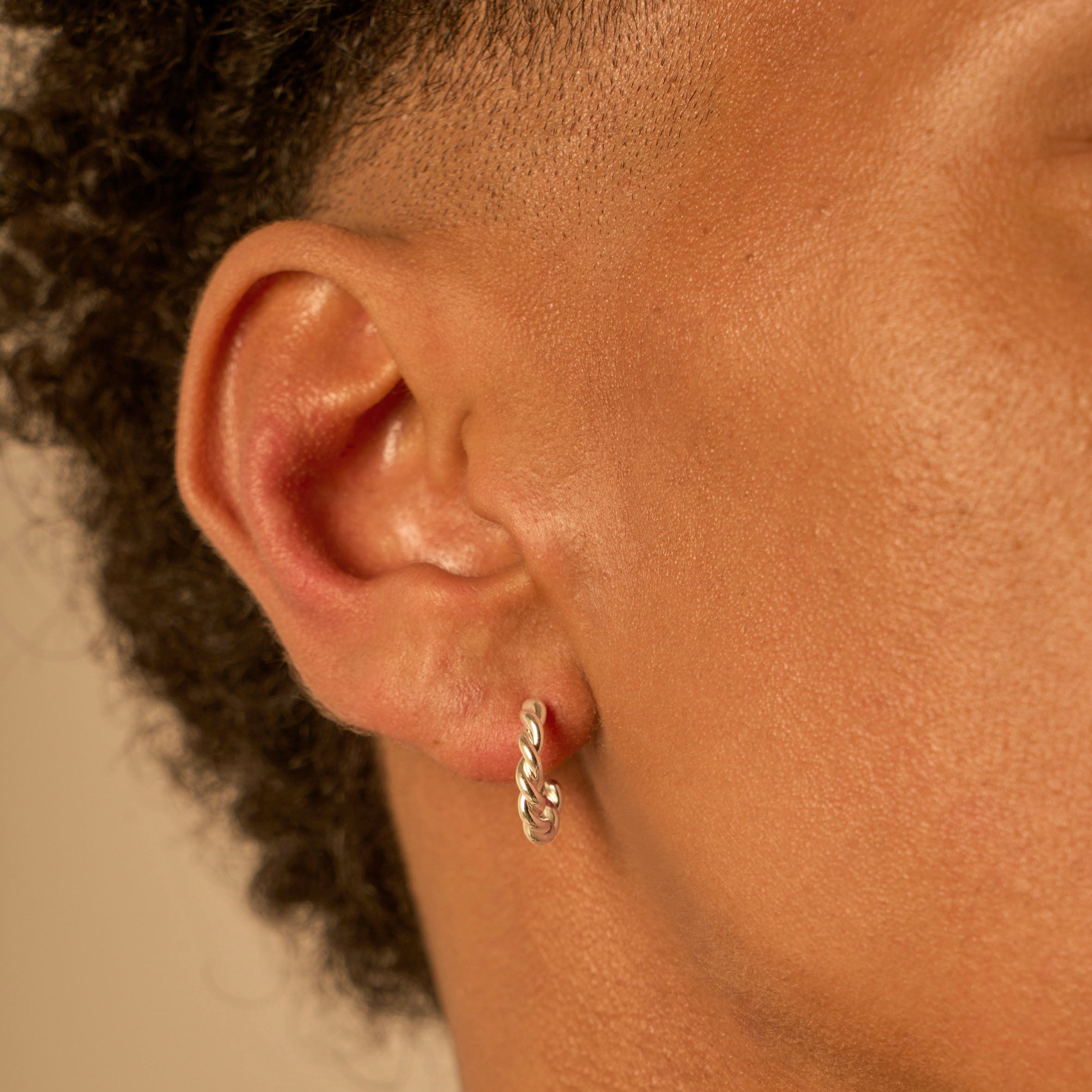 The 3.0 white gold twisted ring | Earring