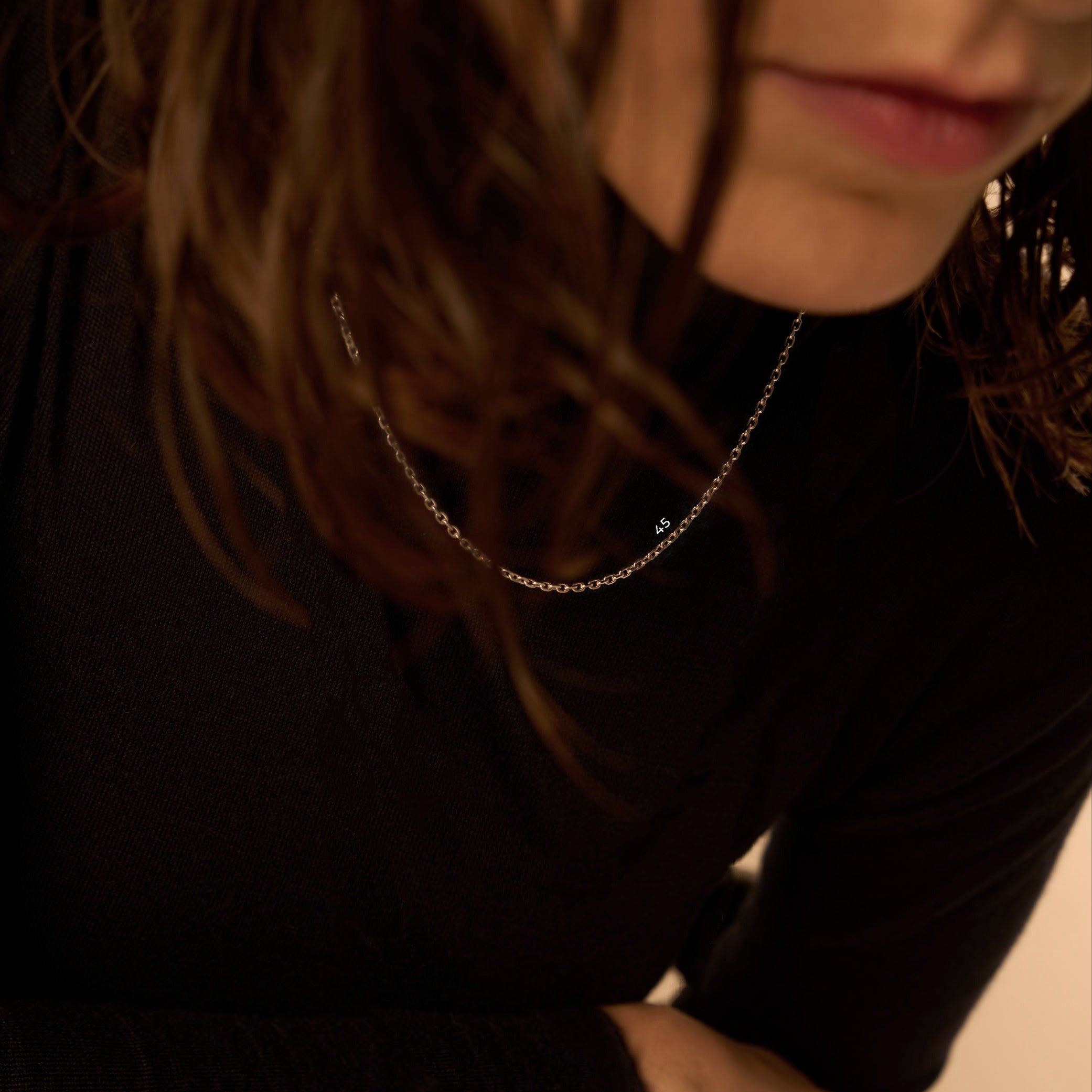 White gold forced neck chain