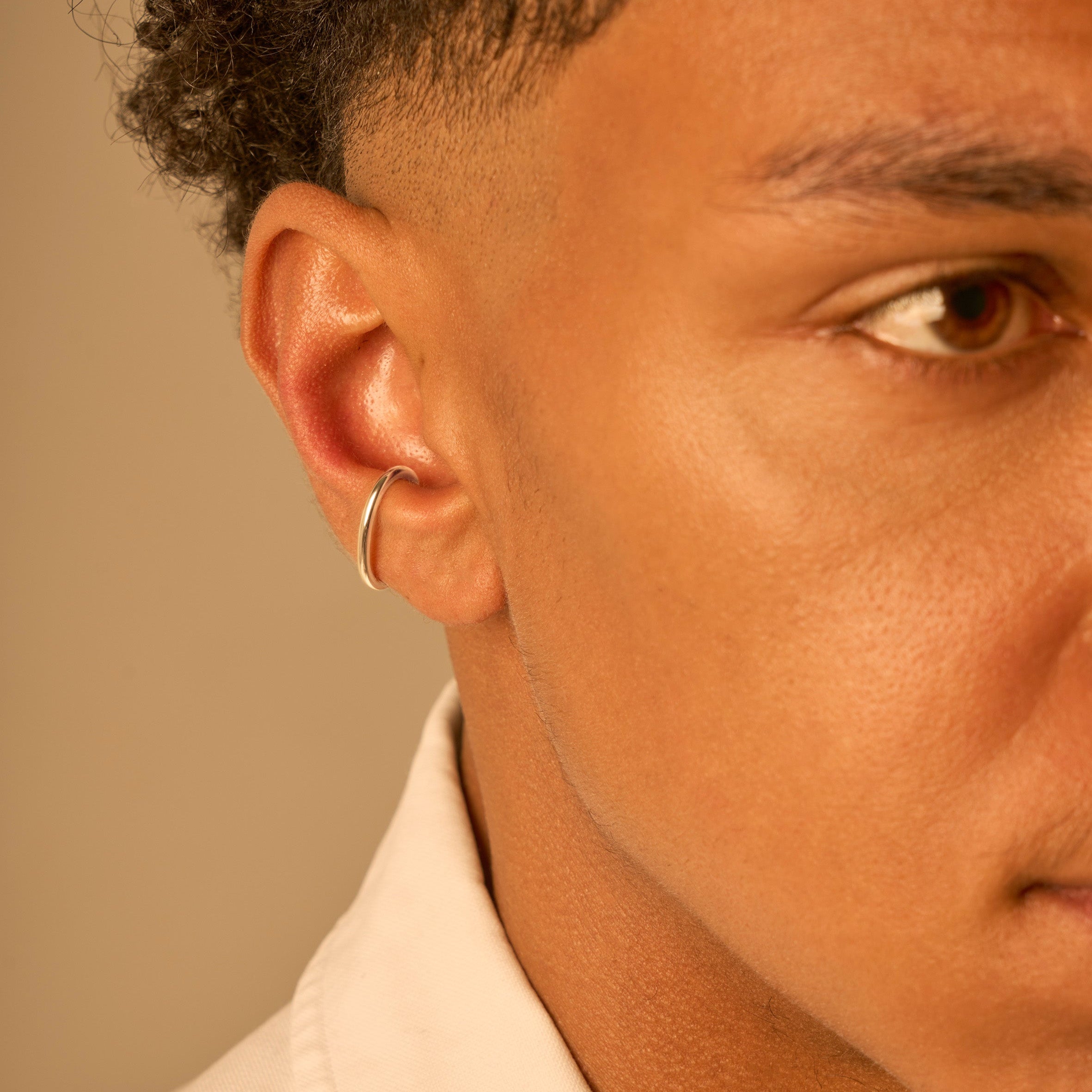 Grand earcuff 2.0 or blanc