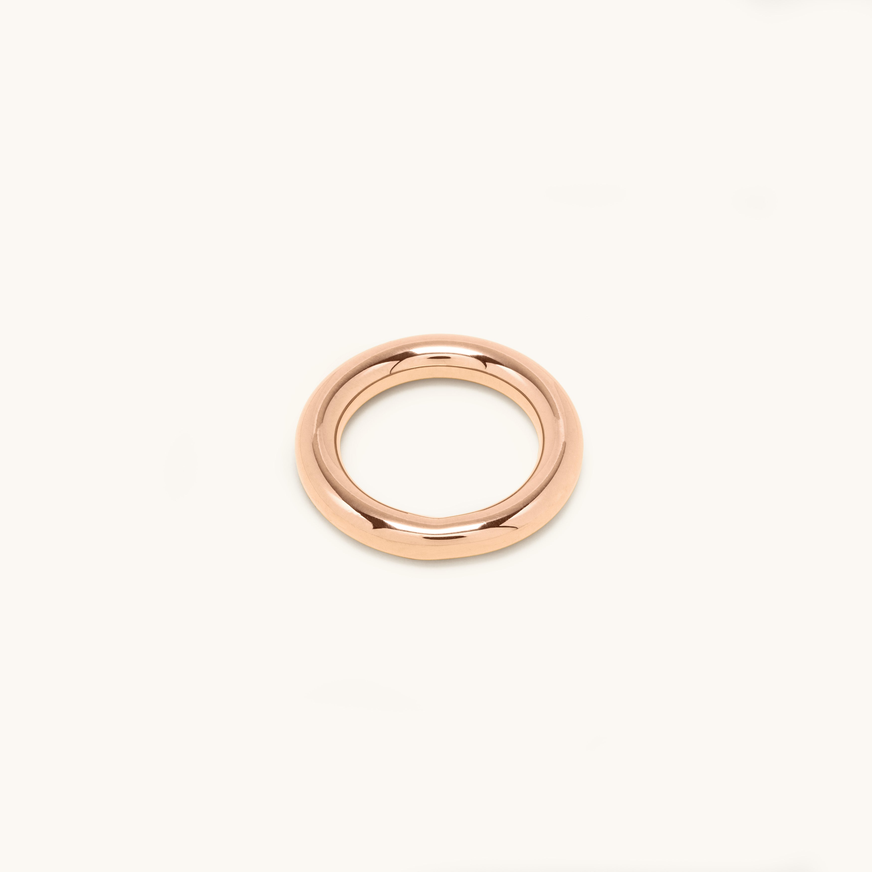 Rose gold ring 4.0