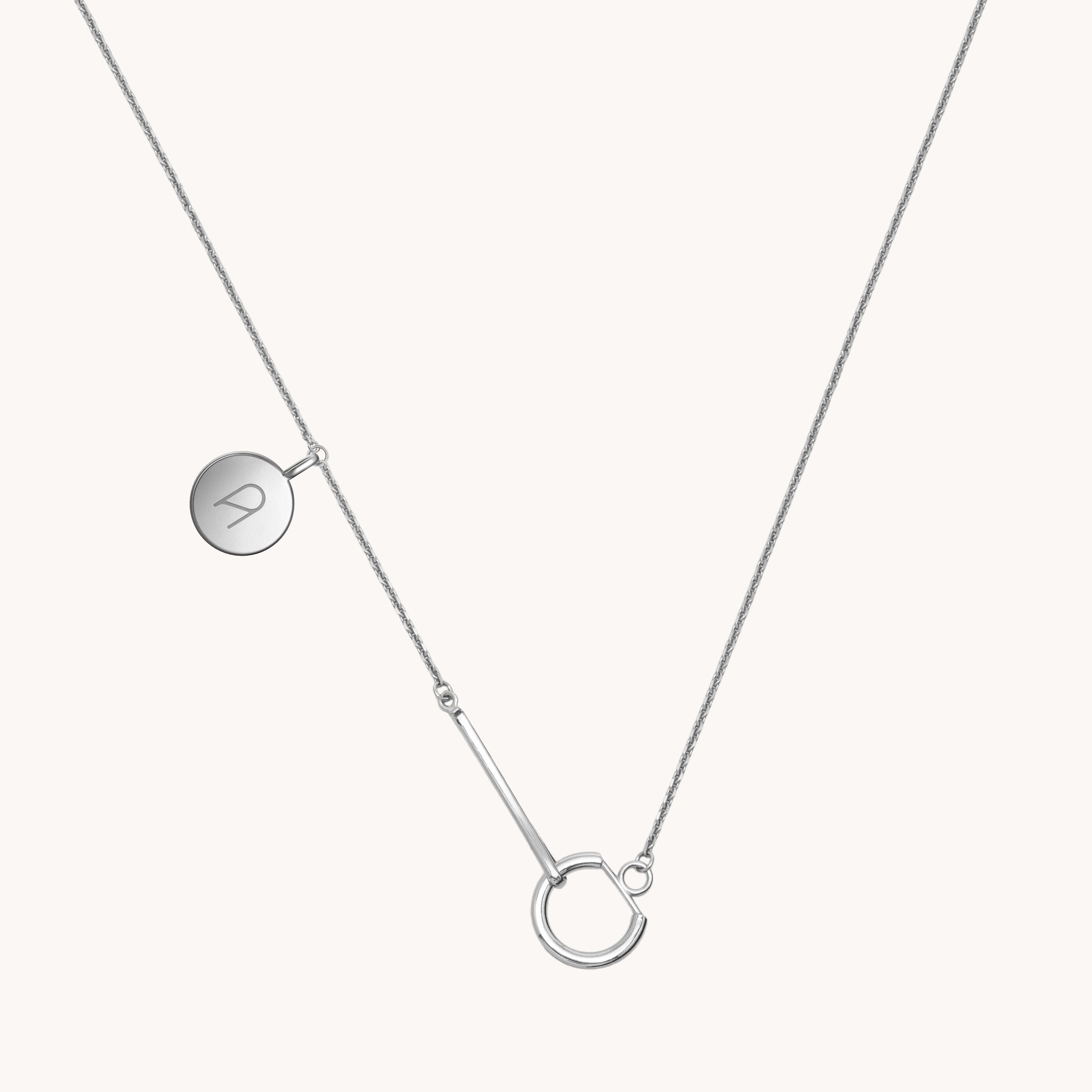 Le collier gousset médaille argent