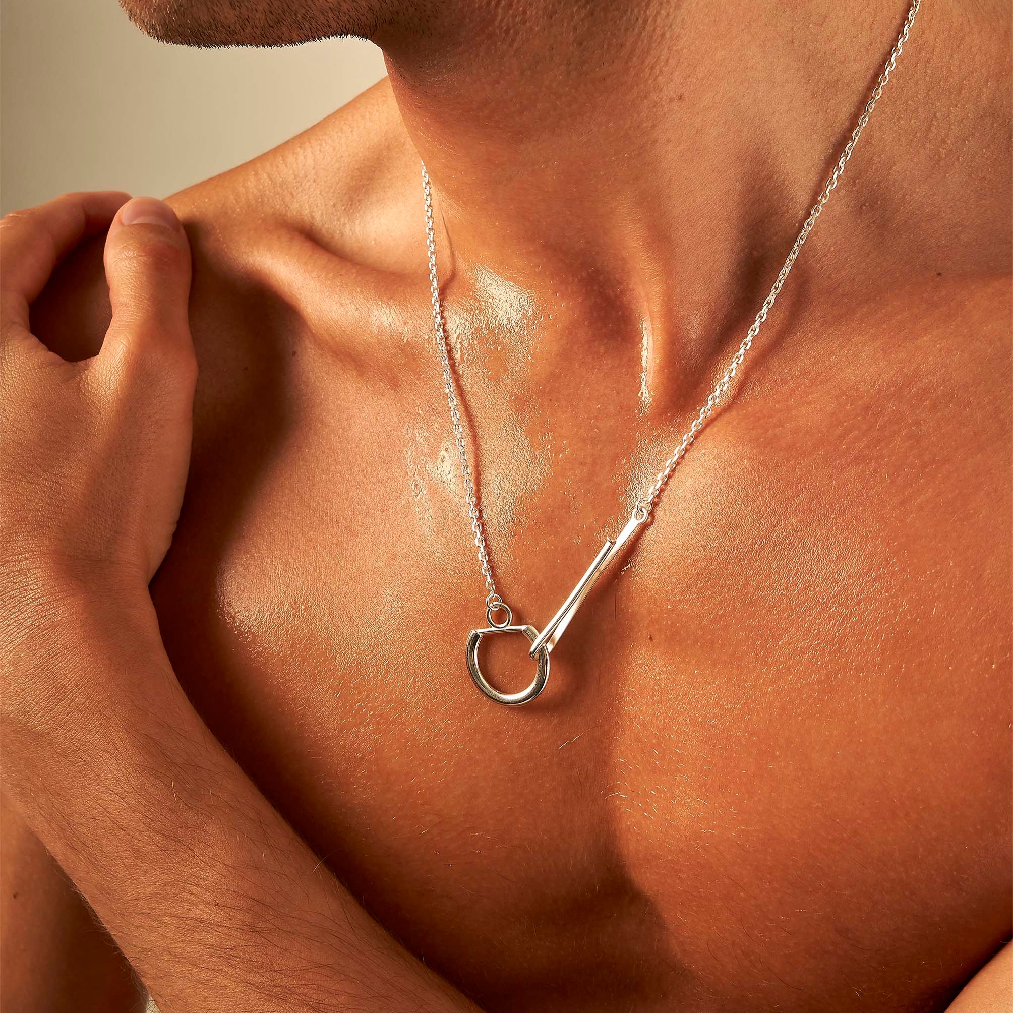 Le collier gousset argent