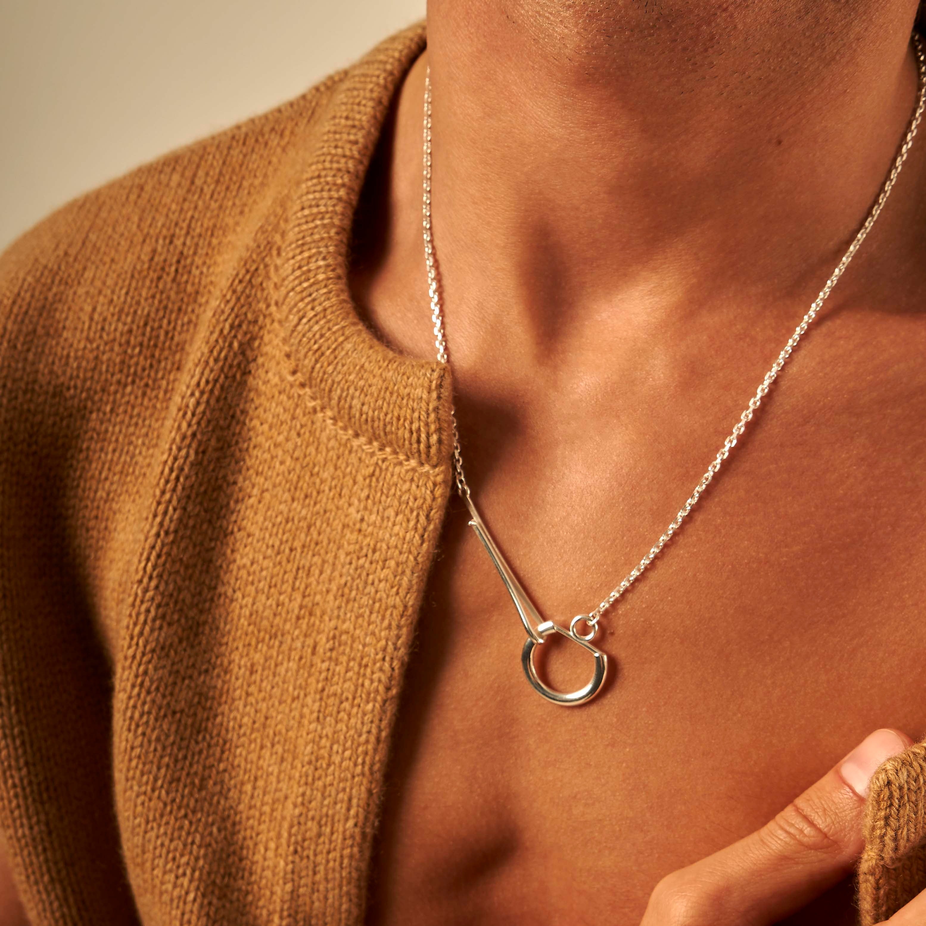 Le collier gousset argent